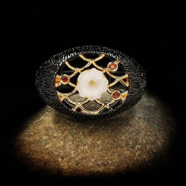 vintage jewelry creative flower hollow black gold ring for women fashion exquisite inlay ruby tungsten wedding party cluster rings, Golden;silver
vintage jewelry creative flower hollow black gold ring for women fashion exquisite inlay ruby tungsten wedding party cluster rings, Golden;silver