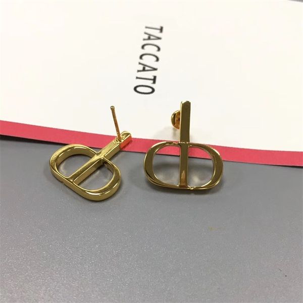 70% off outlet online family years new fashion letter female net red earrings, Golden
70% off outlet online family years new fashion letter female net red earrings, Golden
