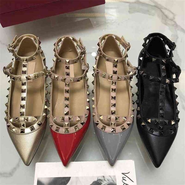 sandals flat classic brand v right women's sandals real leather rivets women wedding shoes pointed toe 34-43, Black
sandals flat classic brand v right women's sandals real leather rivets women wedding shoes pointed toe 34-43, Black