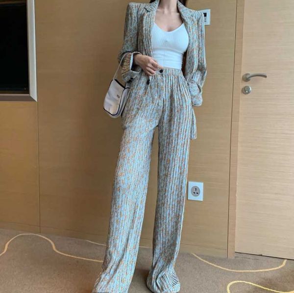 autumn woman 2 piece sets matching wide leg pants casual buttons high elastic waist office lady suit 210526, White
autumn woman 2 piece sets matching wide leg pants casual buttons high elastic waist office lady suit 210526, White