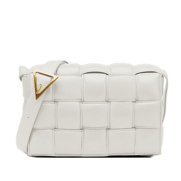 wholesale bottage bvs padded cassette series double woven shoulder made of lambskin bag handbag yw
wholesale bottage bvs padded cassette series double woven shoulder made of lambskin bag handbag yw