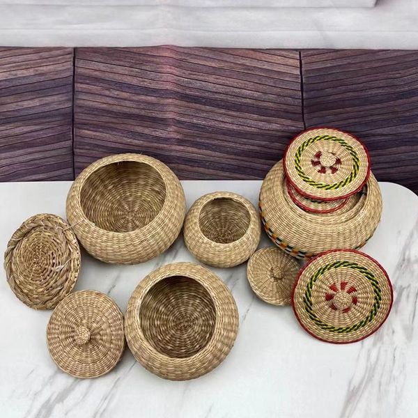 storage baskets 3 pcs mini straw hand woven with lids round small seagrass box deskbasket
storage baskets 3 pcs mini straw hand woven with lids round small seagrass box deskbasket