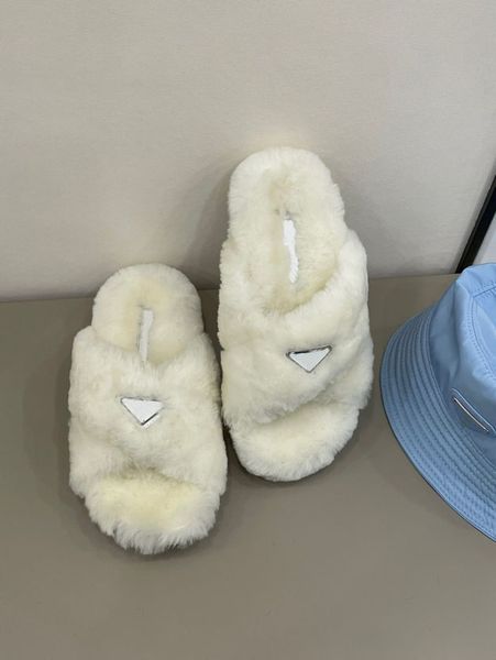high end cross women's rabbit hair slippers designer fashionable noble full anti slip sandals 35-41, Black
high end cross women's rabbit hair slippers designer fashionable noble full anti slip sandals 35-41, Black