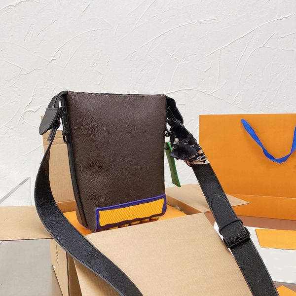 women luxurys designers crossbody bags mens shoulder bag cruiser messenger purse with friends cowhide rubber pp21073104
women luxurys designers crossbody bags mens shoulder bag cruiser messenger purse with friends cowhide rubber pp21073104