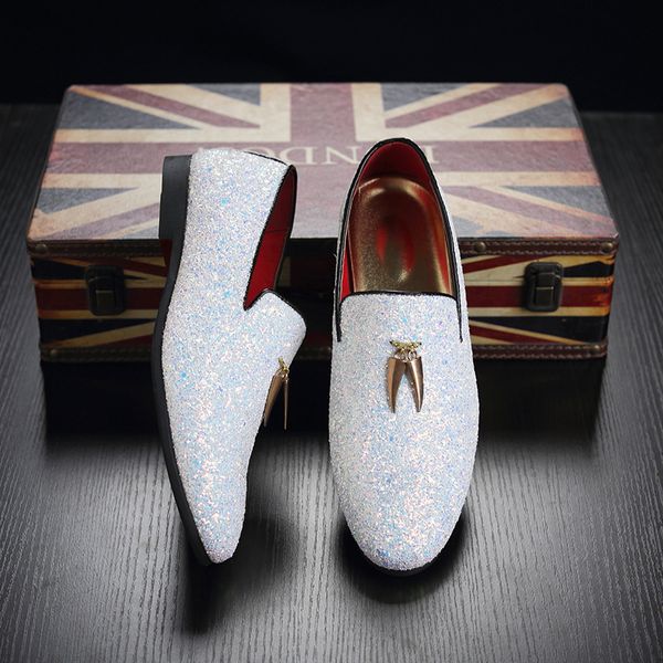 45.46.47 size summer new mens leather shoes personalized fashion metal bright pepper tassel trendy bright leather mens shoes for delivery, Black
45.46.47 size summer new mens leather shoes personalized fashion metal bright pepper tassel trendy bright leather mens shoes for delivery, Black