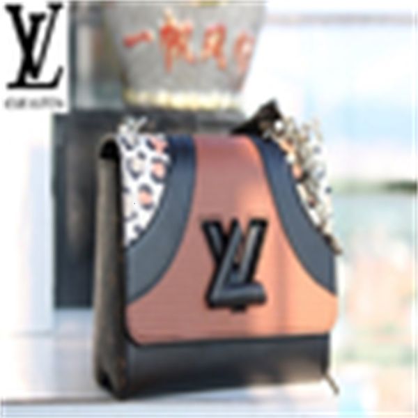 cross brand designer evening luxury twist(227e) personality clutches women handbags bag iconic bags body handles shoulder bags totes, Red;black
cross brand designer evening luxury twist(227e) personality clutches women handbags bag iconic bags body handles shoulder bags totes, Red;black