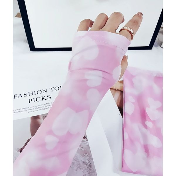 sunscreen ice silk female sleeve, digital printing, summer thin, breathable cool arm cover, cycling and driving long gloves, Blue;gray
sunscreen ice silk female sleeve, digital printing, summer thin, breathable cool arm cover, cycling and driving long gloves, Blue;gray
