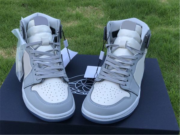 authentic 1 high og low outdoor shoes man wolf grey sail pn dust white mens trainers sneakers with original box size 7-13
authentic 1 high og low outdoor shoes man wolf grey sail pn dust white mens trainers sneakers with original box size 7-13
