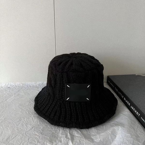 luxurys bucket hat women's designers men's fashion winter warm wool fabric with leopard double-sided style outdoor leisure wide br, Blue;gray
luxurys bucket hat women's designers men's fashion winter warm wool fabric with leopard double-sided style outdoor leisure wide br, Blue;gray