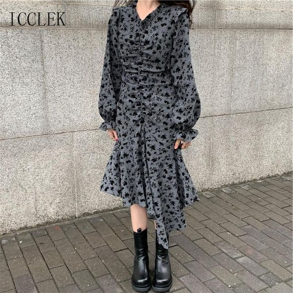 one-piece korean chiffon dress 2021 spring autumn women's clothing vintage hepburn style pleated floral female dresses casual, Black;gray
one-piece korean chiffon dress 2021 spring autumn women's clothing vintage hepburn style pleated floral female dresses casual, Black;gray