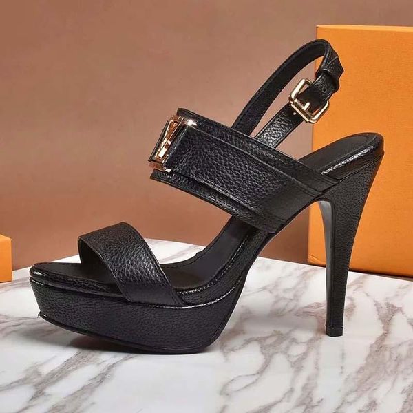 2021 classic women's high heels, formal shoes, exquisite and comfortable lace-up female letter ankle boots, leather shoes, Black
2021 classic women's high heels, formal shoes, exquisite and comfortable lace-up female letter ankle boots, leather shoes, Black