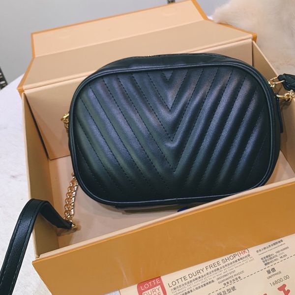 2022 calfskin leather crossbody bag quilting soft camera bag chain leather strap shoulder bag letter small square bags women handbags purse
2022 calfskin leather crossbody bag quilting soft camera bag chain leather strap shoulder bag letter small square bags women handbags purse
