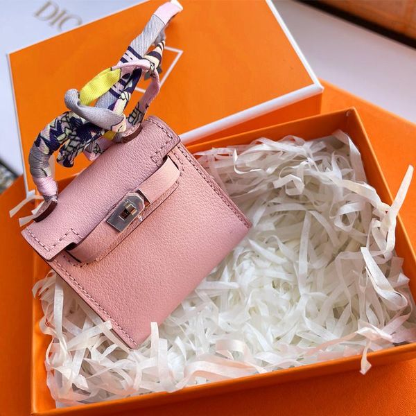 keychains luxury women handbag ornament genuine cow leather keychain mini bag pendant accessories fashion handmade keyring fine gift, Silver
keychains luxury women handbag ornament genuine cow leather keychain mini bag pendant accessories fashion handmade keyring fine gift, Silver