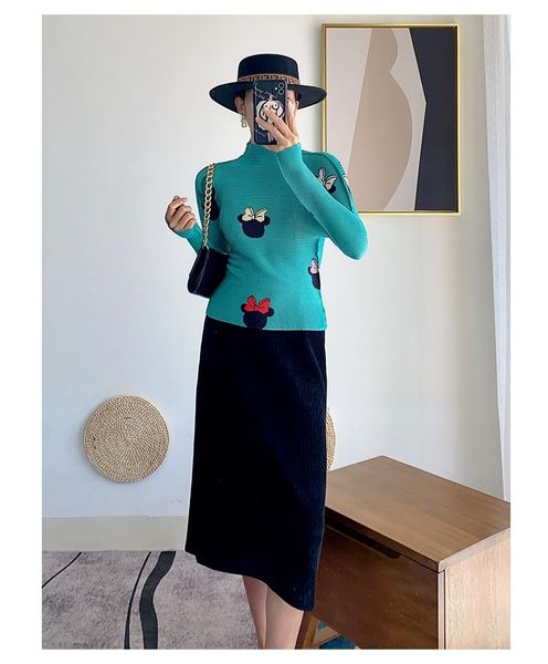 miyake fold long sleeve t-shirt stand collar print cartoons tofu pleats selling women's, White
miyake fold long sleeve t-shirt stand collar print cartoons tofu pleats selling women's, White