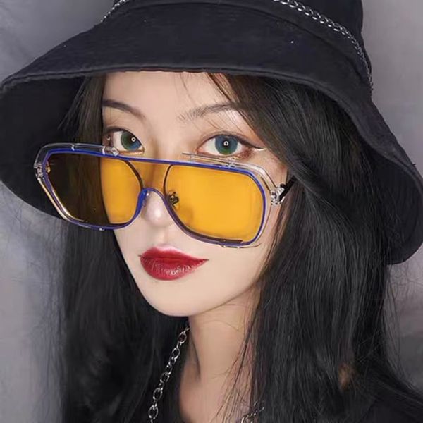 eaeonxe 2021 fashion sunglasses for men retro square glasses frame sun for women one piece shade lens, White;black
eaeonxe 2021 fashion sunglasses for men retro square glasses frame sun for women one piece shade lens, White;black