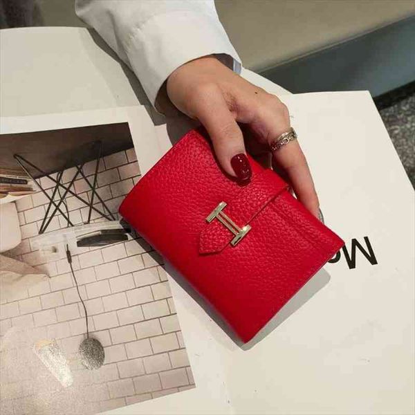 womens wallets fold purses genuine leather fashion short money bag phone wallet design hasp purse small, Red;black
womens wallets fold purses genuine leather fashion short money bag phone wallet design hasp purse small, Red;black