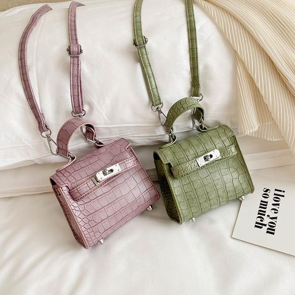 vintage women handbags designer crocodile pattern leather ladies girls crossbody bags shoulder messenger bag cross body
vintage women handbags designer crocodile pattern leather ladies girls crossbody bags shoulder messenger bag cross body