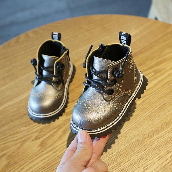 first walkers winter female baby shoes autumn child high help short leather boots soft bottom slip 1-3 years old children kids sneakers
first walkers winter female baby shoes autumn child high help short leather boots soft bottom slip 1-3 years old children kids sneakers