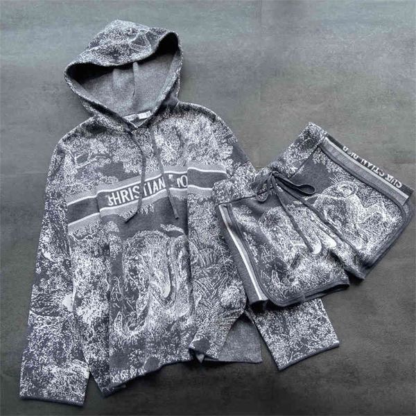 cashmere knitted suit women's summer new jungle animal series pattern long sleeve hooded two-piece set, White;black
cashmere knitted suit women's summer new jungle animal series pattern long sleeve hooded two-piece set, White;black