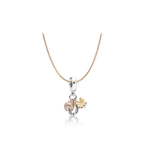chains 100% 925 sterling silver original reproduction 1:1 good luck ladybird clover necklace manufacturers direct batch delivery
chains 100% 925 sterling silver original reproduction 1:1 good luck ladybird clover necklace manufacturers direct batch delivery