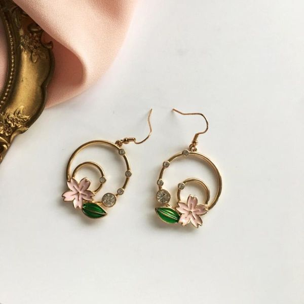 stud han edition earrings creative design fashion and personality hollow out geometric shape flower pendant, Golden;silver
stud han edition earrings creative design fashion and personality hollow out geometric shape flower pendant, Golden;silver
