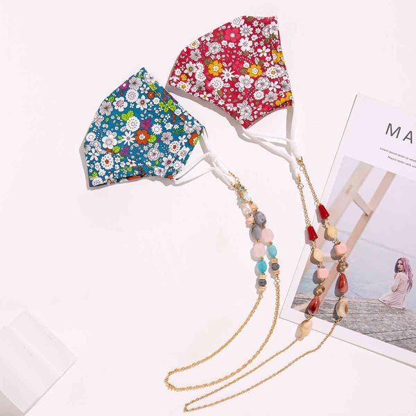 three-layer cotton dust-proof mask can put filter and hang necklace to decorate three-dimensional
three-layer cotton dust-proof mask can put filter and hang necklace to decorate three-dimensional