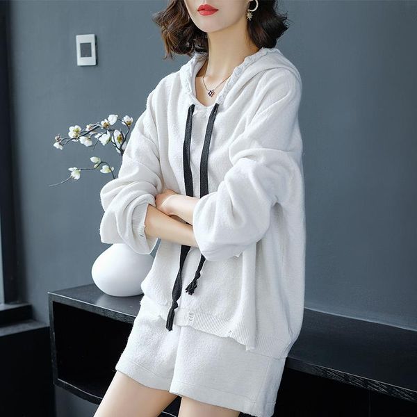 women's two piece pants janeluxury brand fashion casual knit sets 2021 autumn winter broken hole hooded sweater + broad-leg shorts 100%, White
women's two piece pants janeluxury brand fashion casual knit sets 2021 autumn winter broken hole hooded sweater + broad-leg shorts 100%, White