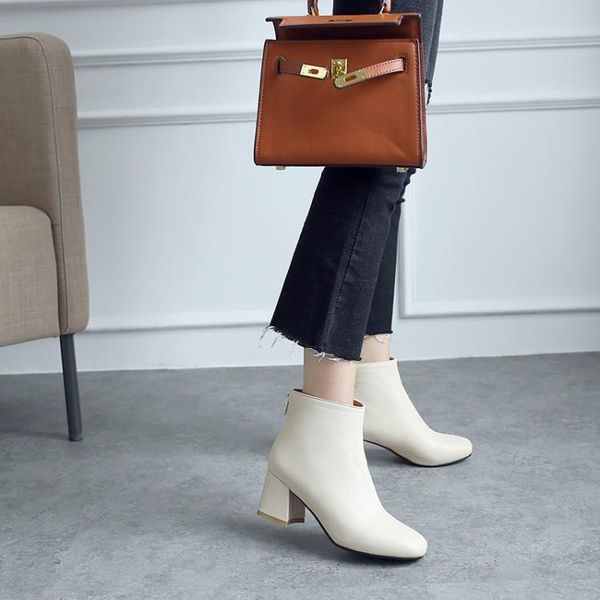 boots big size 9 10 11-15 women shoes ankle for ladies back zipper round scalp, Black
boots big size 9 10 11-15 women shoes ankle for ladies back zipper round scalp, Black