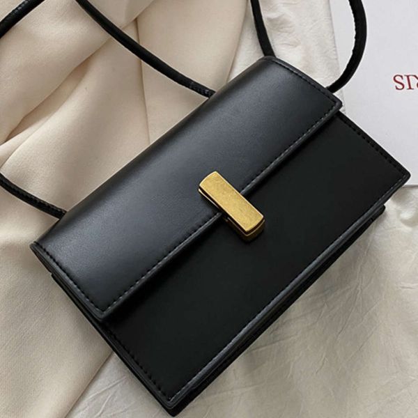 solid color envelope flap crossbody bags for women 2021 simple pu leather women's digner handbag travel shoulder msenger bag
solid color envelope flap crossbody bags for women 2021 simple pu leather women's digner handbag travel shoulder msenger bag