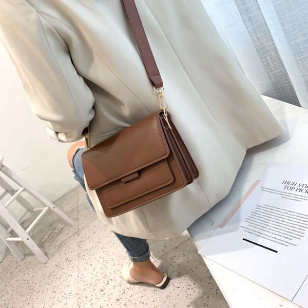 designer storage bagnew broadband small bags on female 2021 new spring tide leisure han edition retro one shoulder his small package
designer storage bagnew broadband small bags on female 2021 new spring tide leisure han edition retro one shoulder his small package