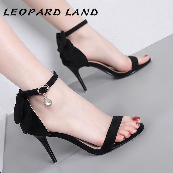 2021 summer suede hollow high-heeled women's shoes fashion word with bow sandals cwf, Black
2021 summer suede hollow high-heeled women's shoes fashion word with bow sandals cwf, Black