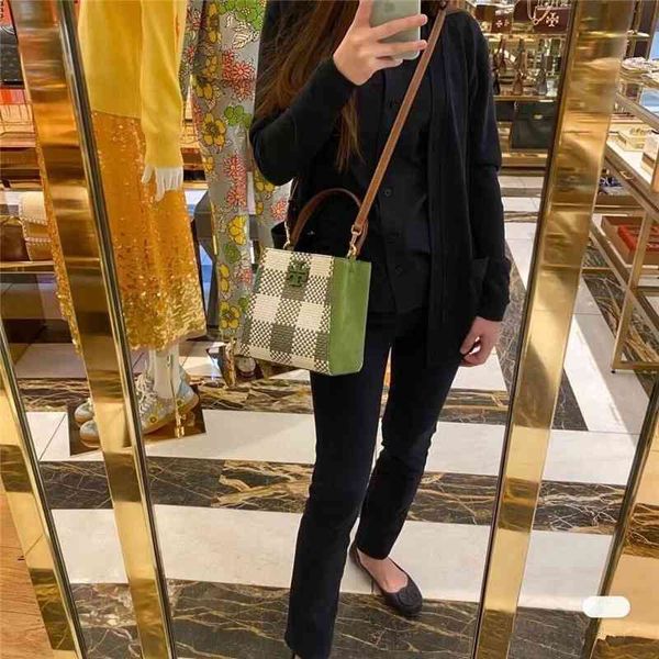 70% off new women's bag spring and summer of small square jute woven 79346 one shoulder cross carrying portable grave bucket bag purse
70% off new women's bag spring and summer of small square jute woven 79346 one shoulder cross carrying portable grave bucket bag purse