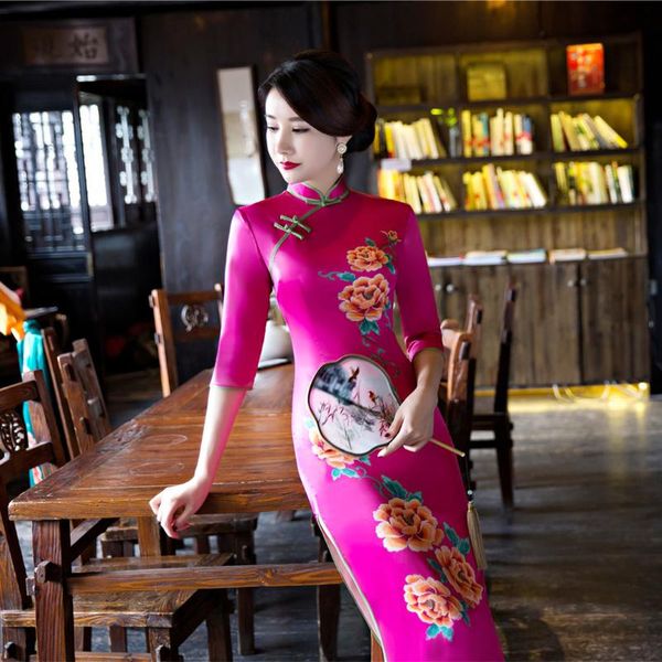 pink qipao embroidery cheongsam plus size long traditional dresses for women silk chinese style dress red 2021 woman ethnic clothing
pink qipao embroidery cheongsam plus size long traditional dresses for women silk chinese style dress red 2021 woman ethnic clothing