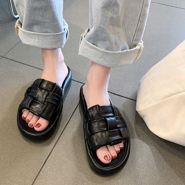 sandals pu leather woven rubber slippers women open toe thick platform beach flip flops woman indoor and outdoor flat slides 7dc7, Black
sandals pu leather woven rubber slippers women open toe thick platform beach flip flops woman indoor and outdoor flat slides 7dc7, Black