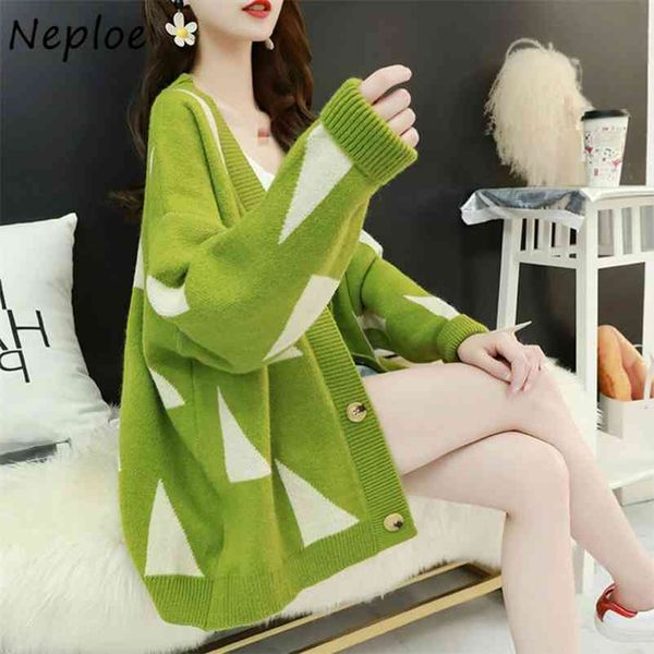 v-neck geometric pattern single-breasted knitted sweater all-match coat autumn winter warm sweet cardigan women 210422, White;black
v-neck geometric pattern single-breasted knitted sweater all-match coat autumn winter warm sweet cardigan women 210422, White;black