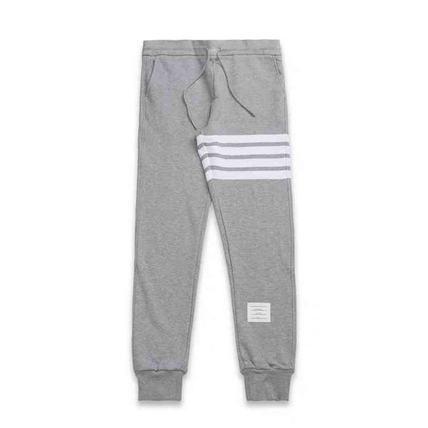 Men's Tracksuits Autumn and winter couples women mens relaxed pants casual striped elastic sweatpants outdoor street cotton nine points, Gray
Men's Tracksuits Autumn and winter couples women mens relaxed pants casual striped elastic sweatpants outdoor street cotton nine points, Gray