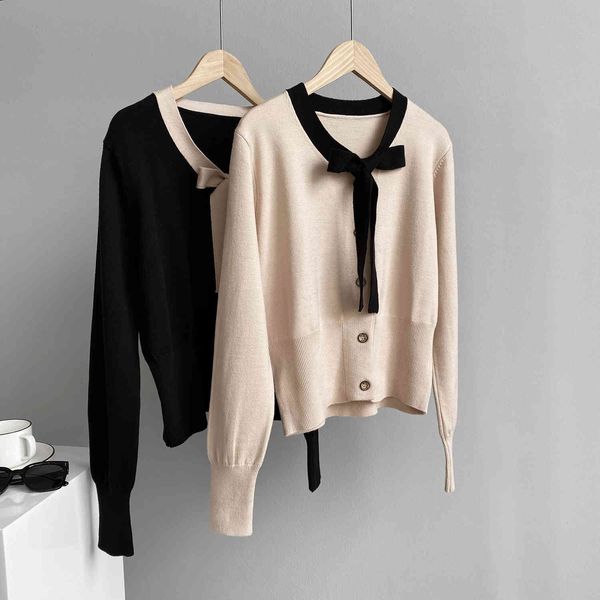 bow base sweater women's autumn and winter inner long sleeve knitted cardigan yyud, White;black
bow base sweater women's autumn and winter inner long sleeve knitted cardigan yyud, White;black