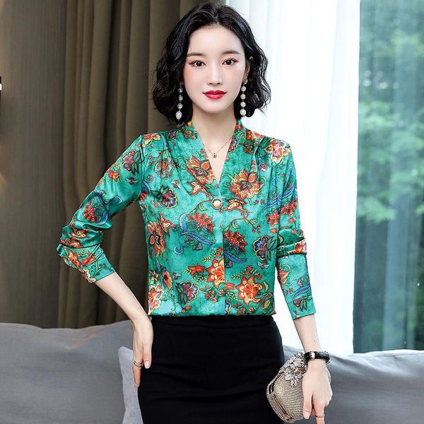women's blouses & shirts 2021 fashion women short sleeve v-neck satin silk soft floral print slim retro button casual blouse summer top, White
women's blouses & shirts 2021 fashion women short sleeve v-neck satin silk soft floral print slim retro button casual blouse summer top, White