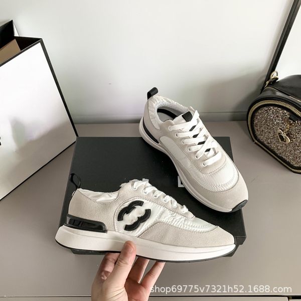 2021 spring and summer new small fragrance sports shoes women's versatile lace up thick bottom casual net red same running women
2021 spring and summer new small fragrance sports shoes women's versatile lace up thick bottom casual net red same running women