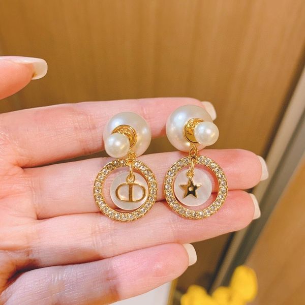 2021 new fashion circle trend with diamond star pearl 925 silver needle earrings
2021 new fashion circle trend with diamond star pearl 925 silver needle earrings