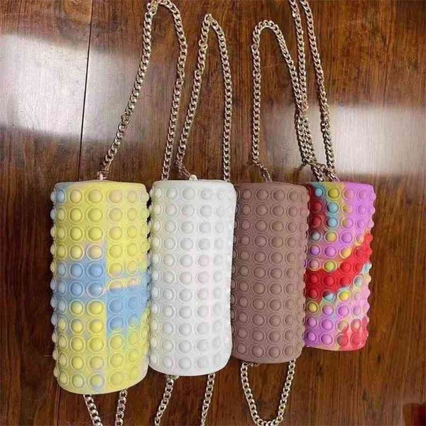 cylindrical bubble music women's rat killing pioneer hand rainbow bag silicone mold
cylindrical bubble music women's rat killing pioneer hand rainbow bag silicone mold