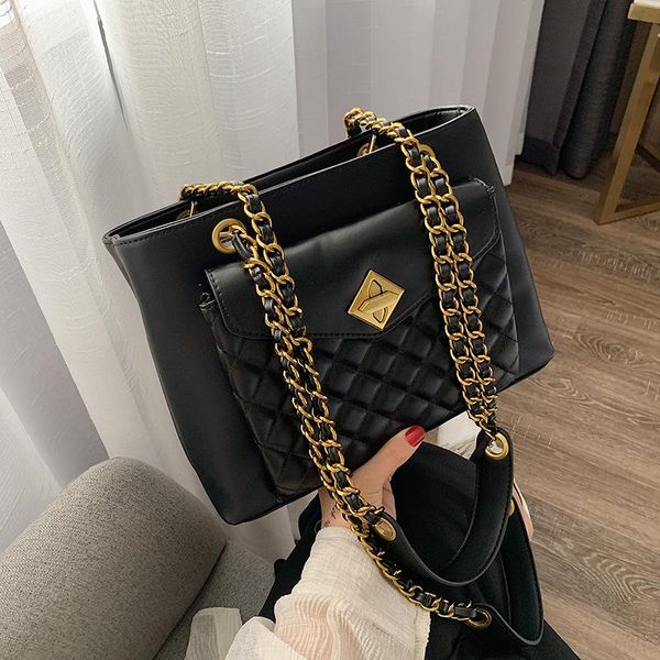 cross body lingge chain shoulder messenger bag female casual tote 2021 fashion quality pu leather women's designer handbags
cross body lingge chain shoulder messenger bag female casual tote 2021 fashion quality pu leather women's designer handbags