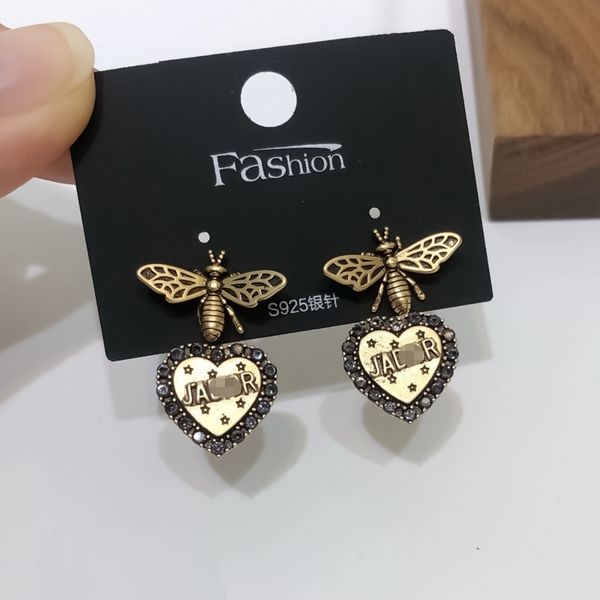 70% off outlet online new family letter five pointed star bee sterling silver earrings advanced personality fashion diamond
70% off outlet online new family letter five pointed star bee sterling silver earrings advanced personality fashion diamond