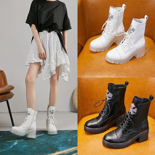 boots 20220 autumn low-heeled martin female transparent bottom short thin section thick heel high-heeled small boots, Black
boots 20220 autumn low-heeled martin female transparent bottom short thin section thick heel high-heeled small boots, Black