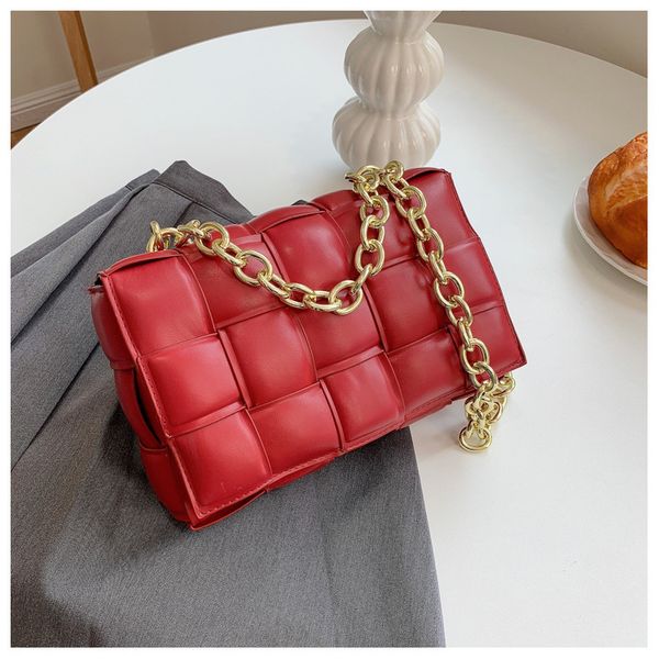 wholesale 2021 spring chain satchel velvet woven pillow bag lady wan woven crossbody bag
wholesale 2021 spring chain satchel velvet woven pillow bag lady wan woven crossbody bag