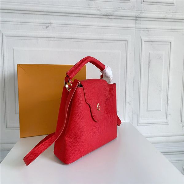designer tote wallet camera shoulder crossbody bag totes purses leather double quilting handbags women luxurys designers bags
designer tote wallet camera shoulder crossbody bag totes purses leather double quilting handbags women luxurys designers bags