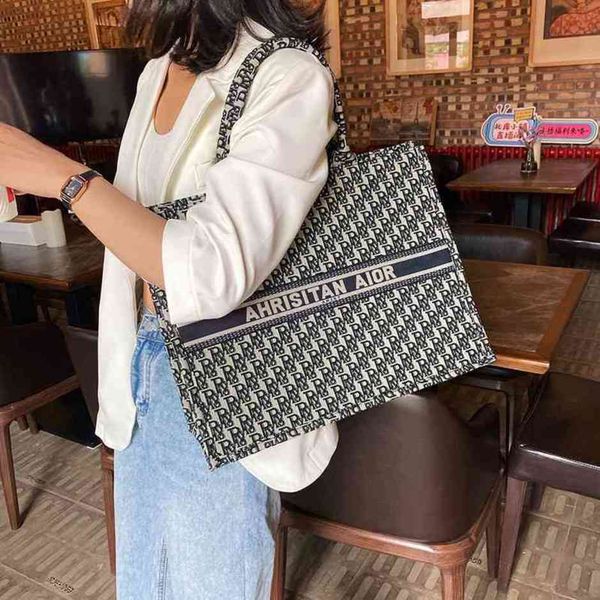 84% off shop factory women new shopping women's classic old flower embroidery travel tote bag portable one shoulder bag
84% off shop factory women new shopping women's classic old flower embroidery travel tote bag portable one shoulder bag
