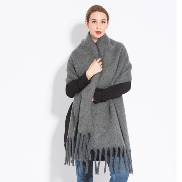 scarves designer 2021 winter women scarf plaid warm cashmere pashmina long tassel female foulard thick blanket, Blue;gray
scarves designer 2021 winter women scarf plaid warm cashmere pashmina long tassel female foulard thick blanket, Blue;gray