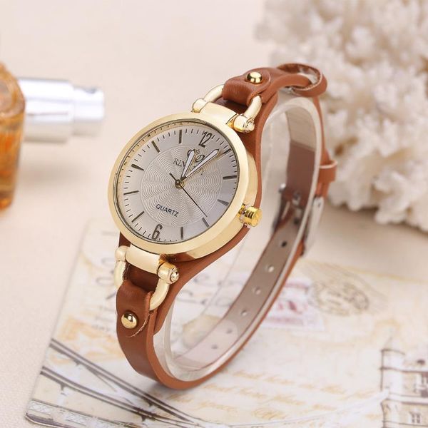 wristwatches 2021 simplicity design women's watches brand watch leather strap luxury woman fashion ladies bracelet wrist quartz clock, Slivery;brown
wristwatches 2021 simplicity design women's watches brand watch leather strap luxury woman fashion ladies bracelet wrist quartz clock, Slivery;brown