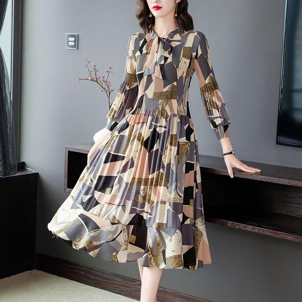 casual dresses miyak pleated bow lace-up slim midi dress women long sleeve high waist elegant geometric print elasticity female, Black;gray
casual dresses miyak pleated bow lace-up slim midi dress women long sleeve high waist elegant geometric print elasticity female, Black;gray
